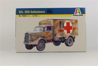 Kfz. 305 Ambulance Model Kit