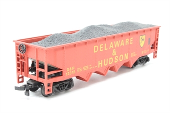 42' quad hopper of the Delaware & Hudson