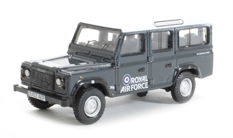 Land Rover Defender Station Wagon RAF