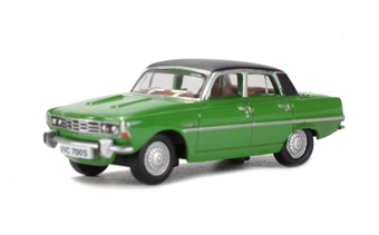 Rover P6 - green with black vinyl roof