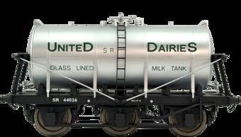 6 Wheel Milk Tanker United Dairies 44026