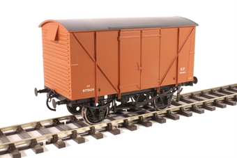 12-ton van with plywood sides in BR bauxite - B775624 