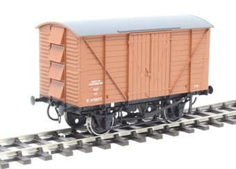 12-ton van with planked sides in BR bauxite - B870077 