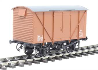 12-ton van with plywood sides in BR bauxite - B765401 