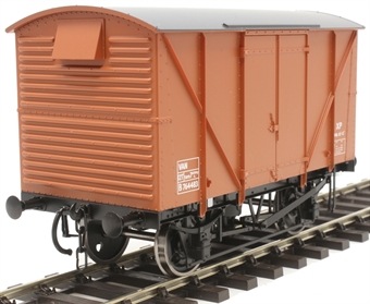 12-ton van with plywood sides in BR bauxite - B764483 