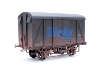 Southern Railway 12T Van Dinky Weathered