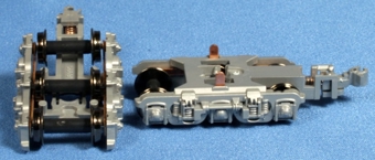 Silver El Capitan 6-Wheel Diner Truck with Silver Knuckle Coupler and Clip Mount - pack of 2