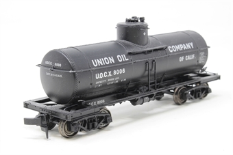 8,000 Gallon Riveted Tank Car GÇô Union Oil