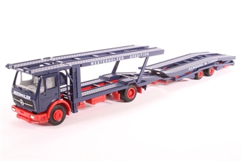 Mercedes Benz Auto-Transporter