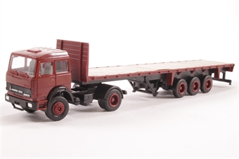 Iveco Magirus Deutz with Flat Trailer