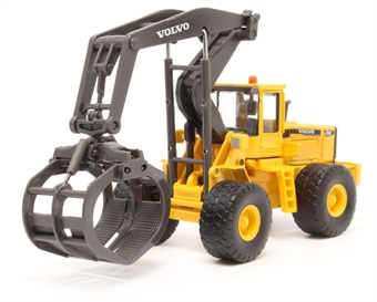 Volvo L180C timber mover