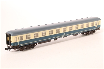 Type Bm 235 2nd class passenger car 51 80 22-90 217-5 of the DB