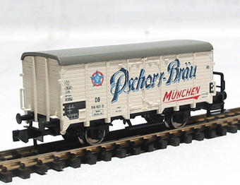 Refrigerated wagon with brakeman's cab -  "Pschorr-Br+ñu"of the DB