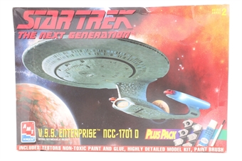 U.S.S. Enterprise NCC-1701 D Plus Pack