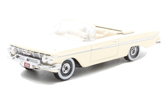 Chevrolet Impala 1961 Almond Beige / White