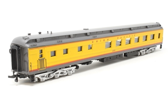 Heavyweight dining car #4051 'Union Pacific'