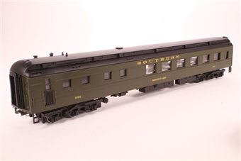 Heavyweight Dining Car in Southern Livery