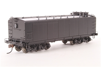 Auxiliary Water Tender in Unlettered Black