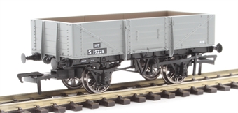 5 plank open wagon Diag D1347 in BR grey - S19228
