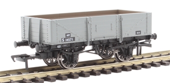 5 plank open wagon Diag D1349 in BR grey - S14571