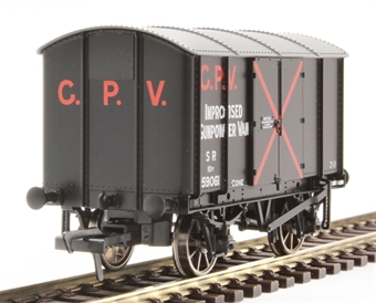 GWR Dia. V6 'Iron Mink' van 59061 in SR GPV black