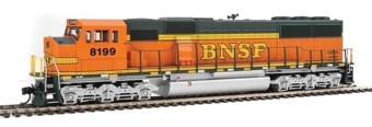 SD60M EMD 8176 of the BNSF - 2-piece windshield - digital sound fitted