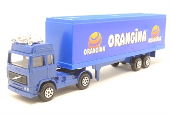 Volvo articulated truck and trailer - 'Orangina'