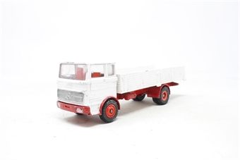 Mercedes Benz LP 1920 dropside