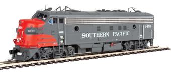 FP7 EMD 6458 of the Southern Pacific 