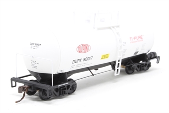 16,000 Gallon Funnel-Flow Tank Car - Dupont
