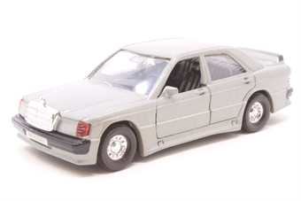 Mercedes 2.3
