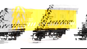 BR 1/801 Departmental Van No.ADB975378