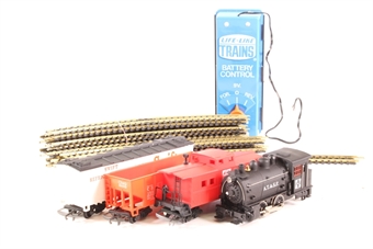 'Li'l Joe Switcher' Train Set - includes 0-4-0ST #98 of the ATSF & three wagons