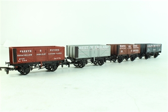 4 x private owner 7 plank wagons - Mevagissey Model railway special edition