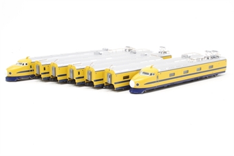 Series 922 "Doctor Yellow" Track tesking shinkansen of the JR Central