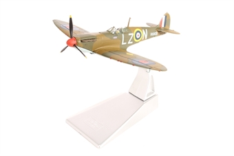 Supermarine Spitfire Mk1 Royal Air Force R6800 Rupert Lucky Leigh No 66 Sqn colours with Gear with stand