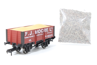 5 Plank wagon "F.J.Moore" Limited edition for Wessex Wagons