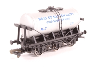 6 Wheel Milk tanker "Boat of Garten Dairy"