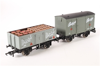 7 Plank open wagon in light grey and 12T Single vent van in grey 'Bass', Limited Edition for Tutbury Jinny