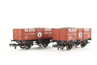 Set of 2 x 7-Plank Open Wagons - 'Black Park' Raubon & Chirk