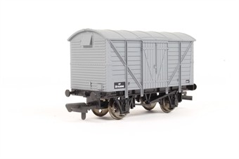 BR Vent Van B753896 in Grey