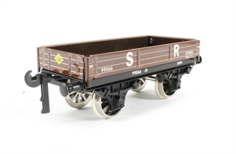 3 Plank Wagon in SR brown