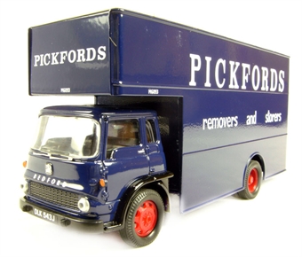 Bedford TK Luton van "Pickfords"
