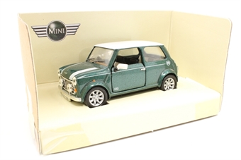 Mini 40 British Racing Green/White