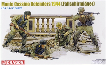 German Monte Cassino Defenders with 4 Fallschirmjager figures and equipment