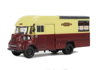 Leyland FG van "British Railways".