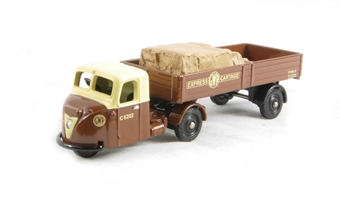 Scammel Scarab Flatbed trailer and load - GWR "Express Cartage"