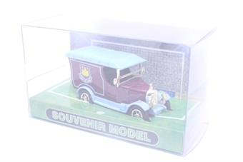 Morris Bullnose Van 'West Ham United'