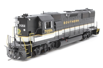 GP50 EMD 7059 of the Southern Railway - digital sound fitted