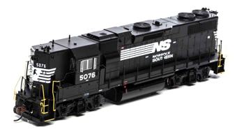 GP38-2 EMD 5076 of the Norfolk Southern 